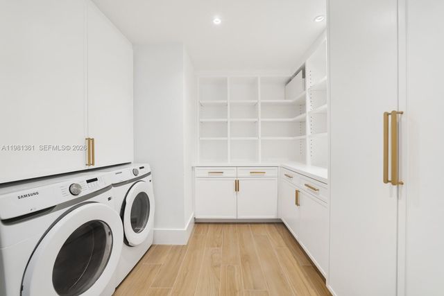 2678 Tigertail Ave 802, Coconut Grove, FL 33133