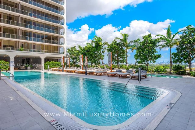 2678 Tigertail Ave 802, Coconut Grove, FL 33133