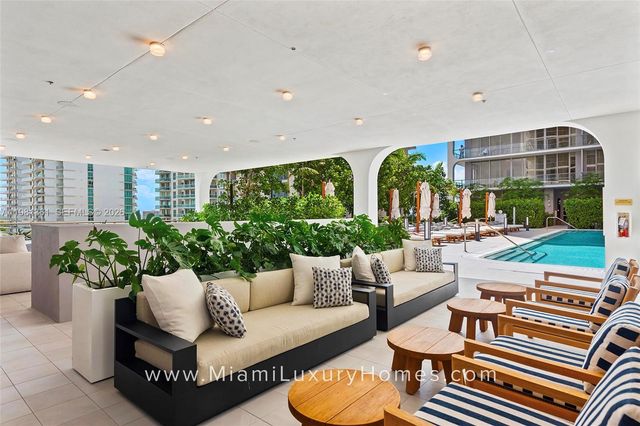 2678 Tigertail Ave 802, Coconut Grove, FL 33133