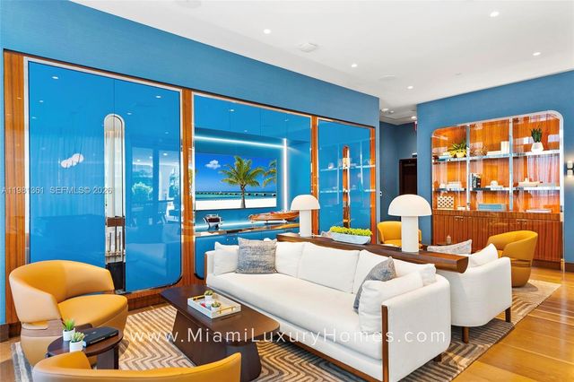 2678 Tigertail Ave 802, Coconut Grove, FL 33133