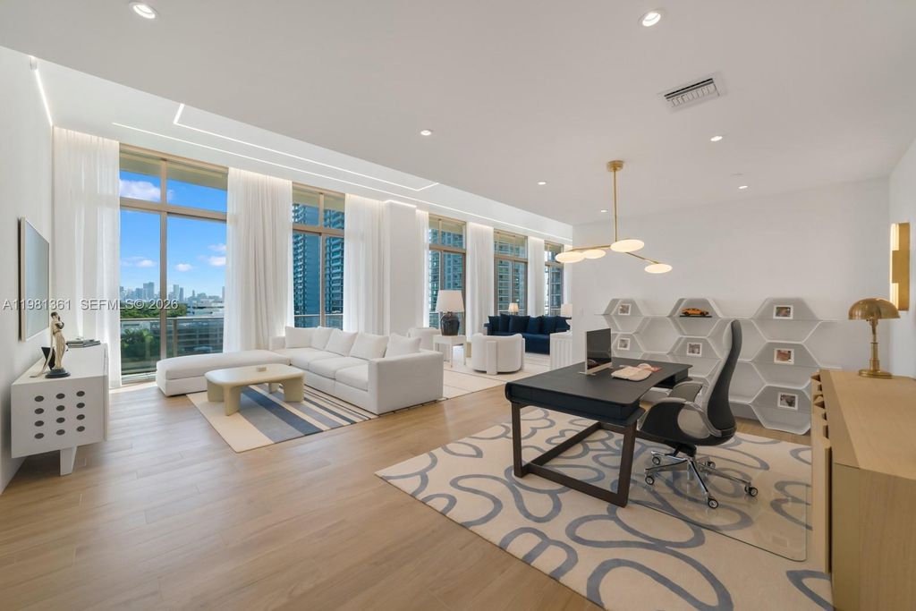 2678 Tigertail Ave 802, Coconut Grove, FL 33133