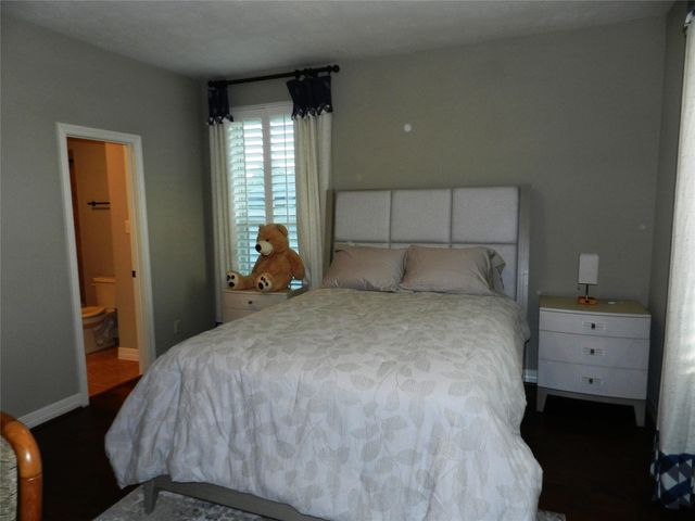 4419 Montcliff Bend Court, Sugar Land, TX 77479