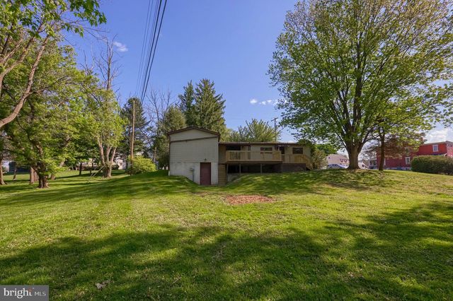 62 W SLOKOM AVE, Christiana, PA 17509