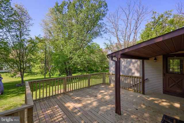 62 W SLOKOM AVE, Christiana, PA 17509
