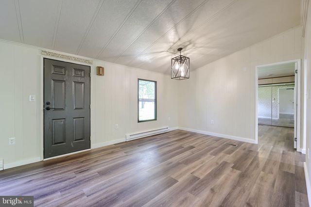 62 W SLOKOM AVE, Christiana, PA 17509