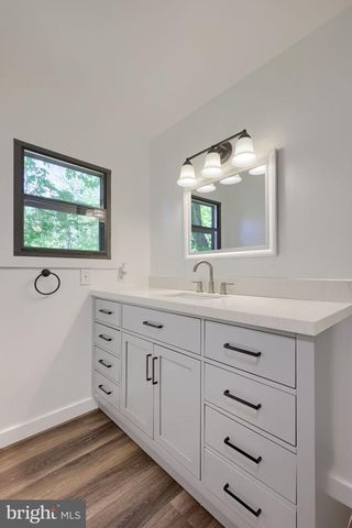 62 W SLOKOM AVE, Christiana, PA 17509