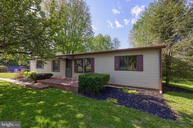 62 W SLOKOM AVE, Christiana, PA 17509