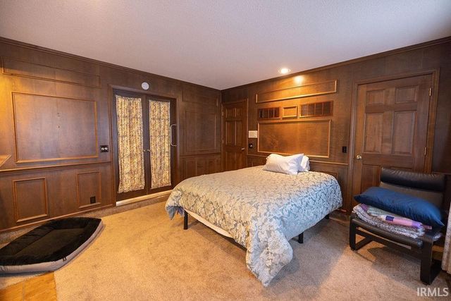 3900 N Vienna Woods Drive, Muncie, IN 47304