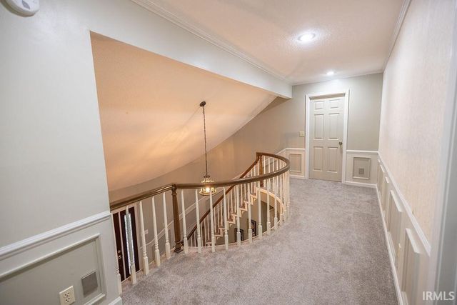 3900 N Vienna Woods Drive, Muncie, IN 47304