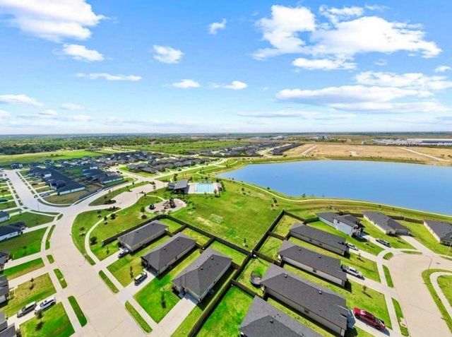 1237 Waterside Trace, Sealy, TX 77474