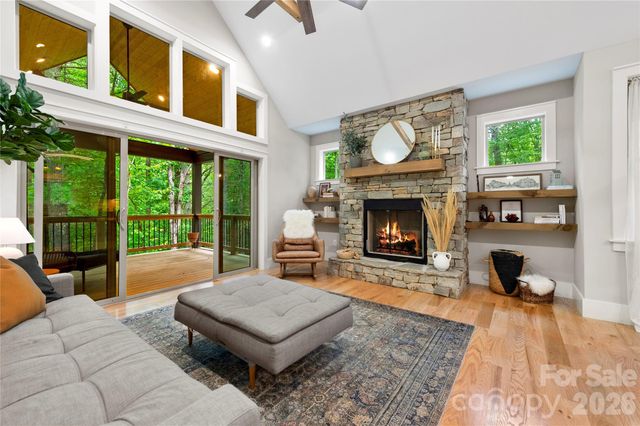 68 Huckleberry Ridge Lane, Zirconia, NC 28790