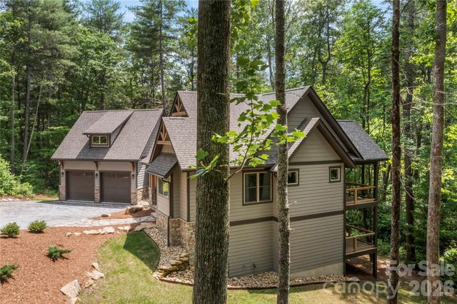 68 Huckleberry Ridge Lane, Zirconia, NC 28790