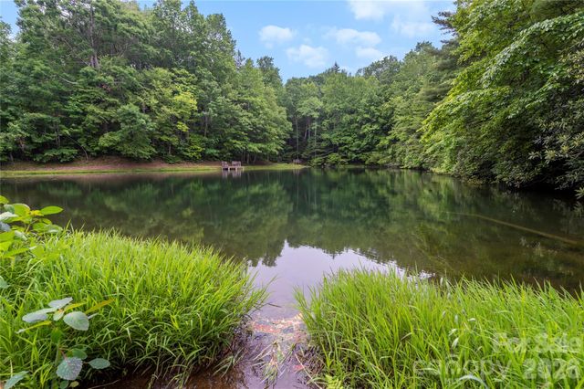 68 Huckleberry Ridge Lane, Zirconia, NC 28790