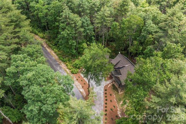 68 Huckleberry Ridge Lane, Zirconia, NC 28790