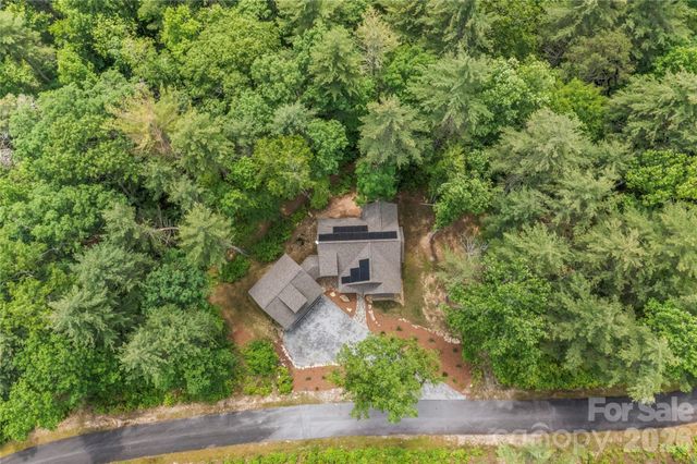 68 Huckleberry Ridge Lane, Zirconia, NC 28790