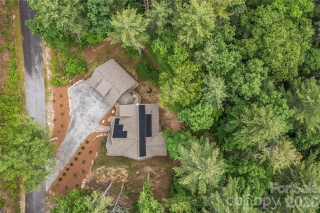 68 Huckleberry Ridge Lane, Zirconia, NC 28790