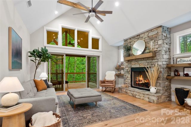 68 Huckleberry Ridge Lane, Zirconia, NC 28790