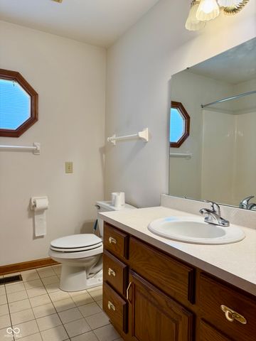 897 N Scott Drive, Greenwood, IN 46142