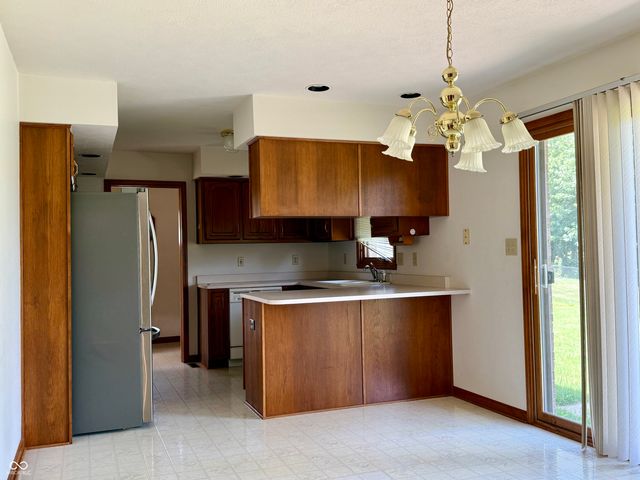 897 N Scott Drive, Greenwood, IN 46142