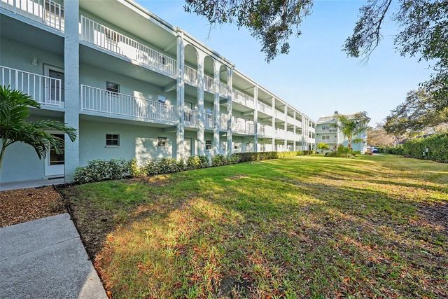 701 POINSETTIA ROAD 240, Belleair, FL 33756