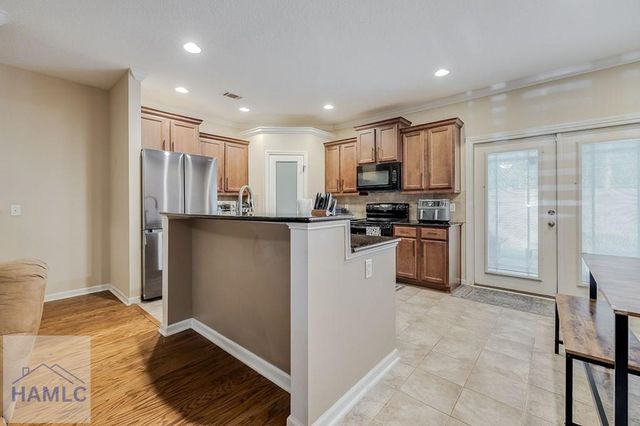 40 Weslyn Park Drive, Savannah, GA 31419