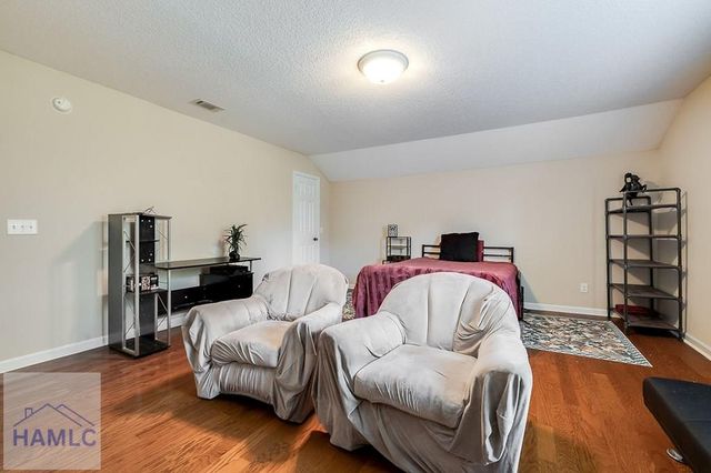 40 Weslyn Park Drive, Savannah, GA 31419