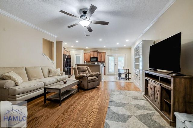 40 Weslyn Park Drive, Savannah, GA 31419