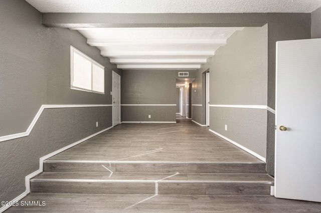 1005 Stull Drive, Las Cruces, NM 88001