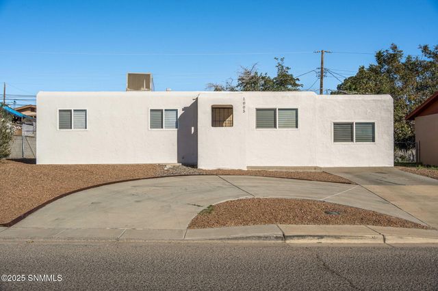1005 Stull Drive, Las Cruces, NM 88001