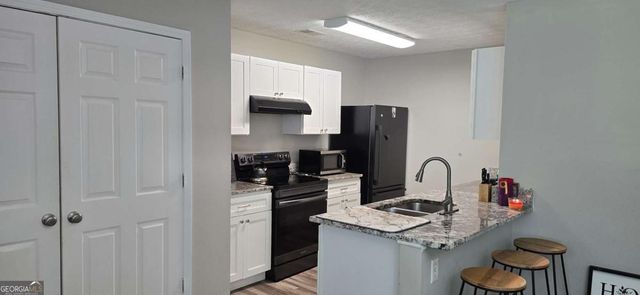 1314 Hollenbeck Lane, Riverdale, GA 30296