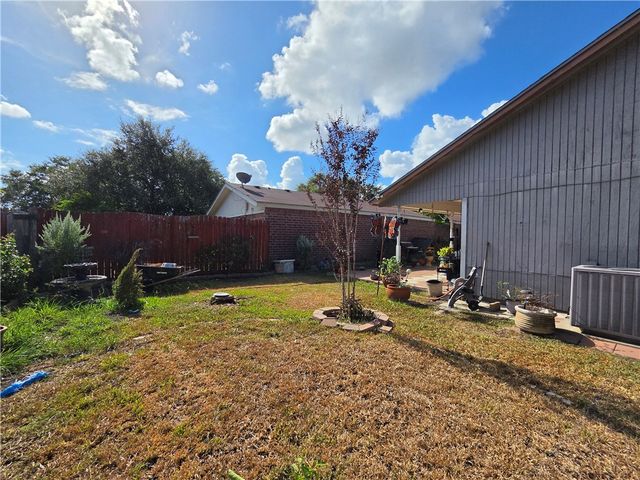5326 Crossridge Dr, Corpus Christi, TX 78413
