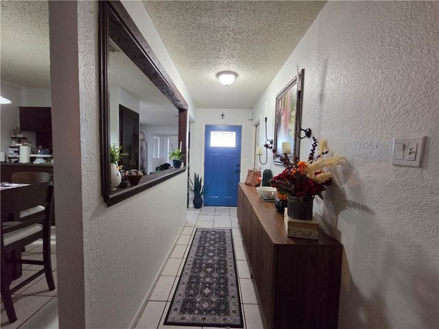 5326 Crossridge Dr, Corpus Christi, TX 78413