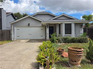 5326 Crossridge Dr, Corpus Christi, TX 78413