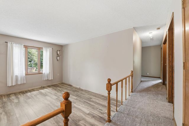 20418 Auburn Street NW, Elk River, MN 55330