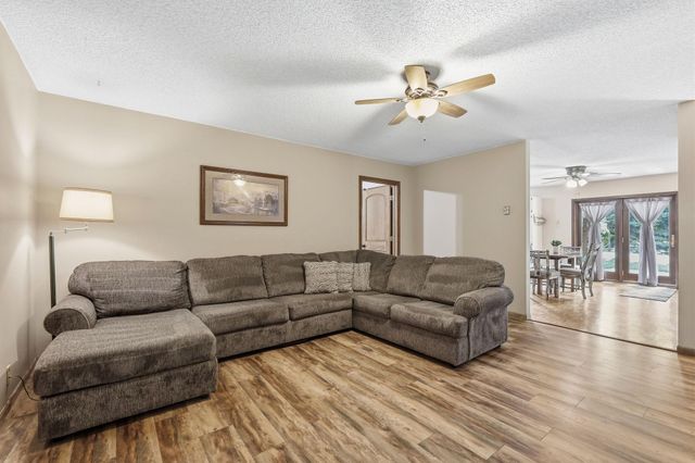 20418 Auburn Street NW, Elk River, MN 55330