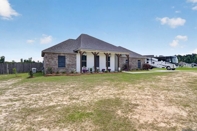14124 Kaden Creek Dr, Walker, LA 70785