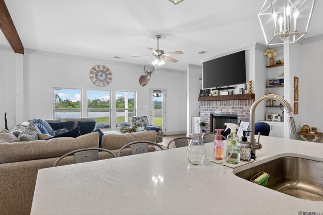 14124 Kaden Creek Dr, Walker, LA 70785