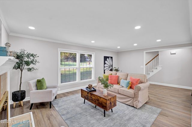 4090 Gilman Ave, Louisville, KY 40207