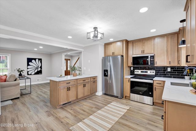 4090 Gilman Ave, Louisville, KY 40207