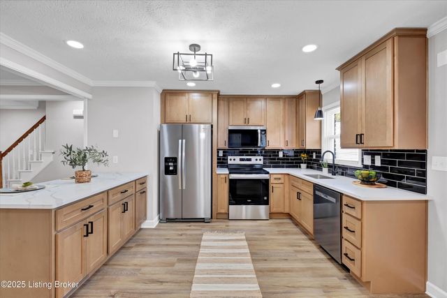 4090 Gilman Ave, Louisville, KY 40207