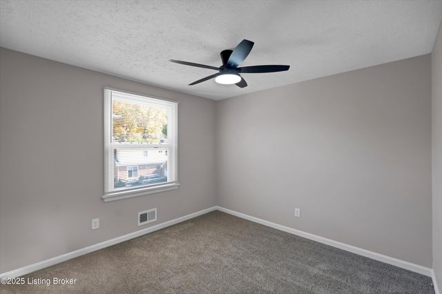 4090 Gilman Ave, Louisville, KY 40207