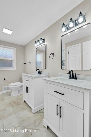 4090 Gilman Ave, Louisville, KY 40207