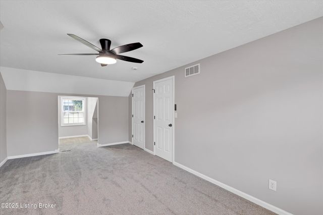 4090 Gilman Ave, Louisville, KY 40207