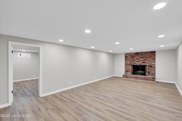 4090 Gilman Ave, Louisville, KY 40207