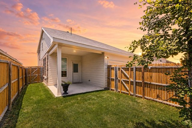 10004 Thornapple Road, Fort Worth, TX 76179