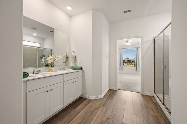 10004 Thornapple Road, Fort Worth, TX 76179