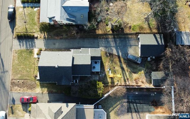 10 E Bayview Avenue, Englewood Cliffs, NJ 07632