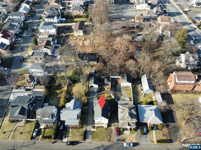 10 E Bayview Avenue, Englewood Cliffs, NJ 07632