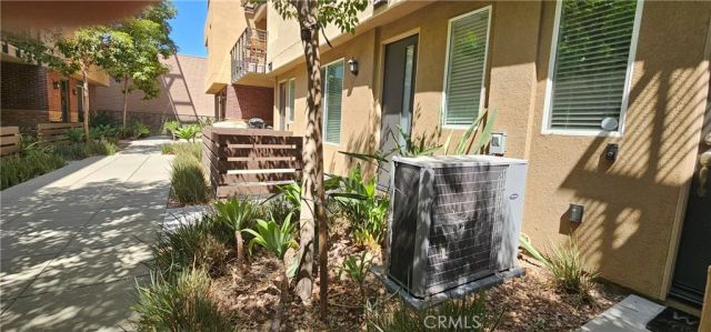 422 W Route 66 98, Glendora, CA 91740