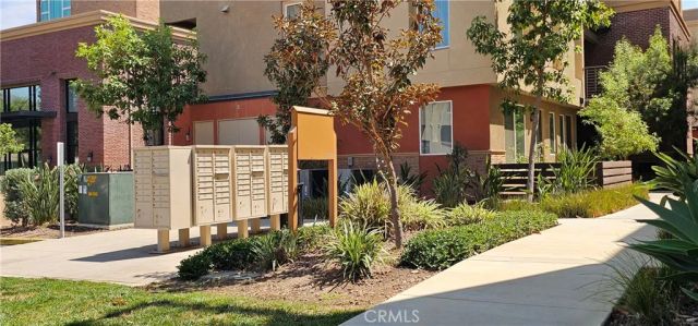 422 W Route 66 98, Glendora, CA 91740
